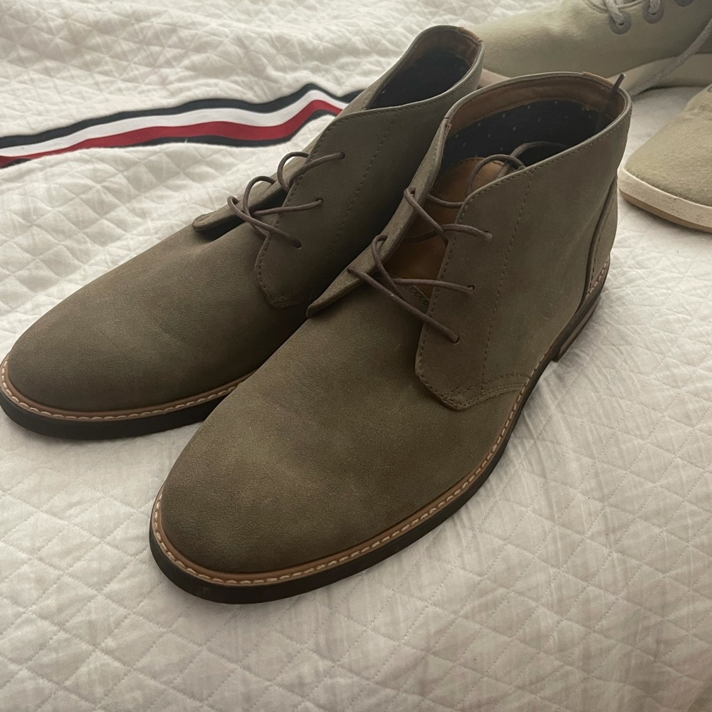 Like new size 12 RYE brand men’s boots.
